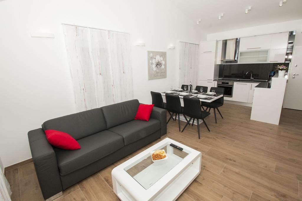 Lct Laura Apartment Omis