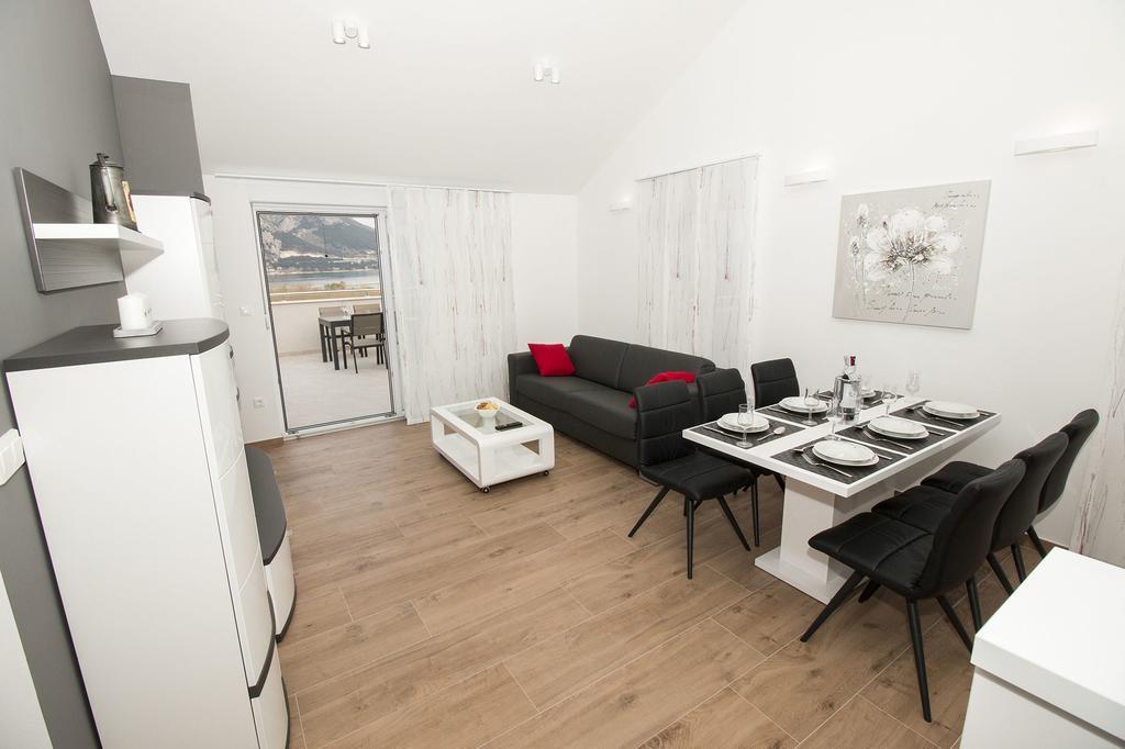 Lct Laura Apartment